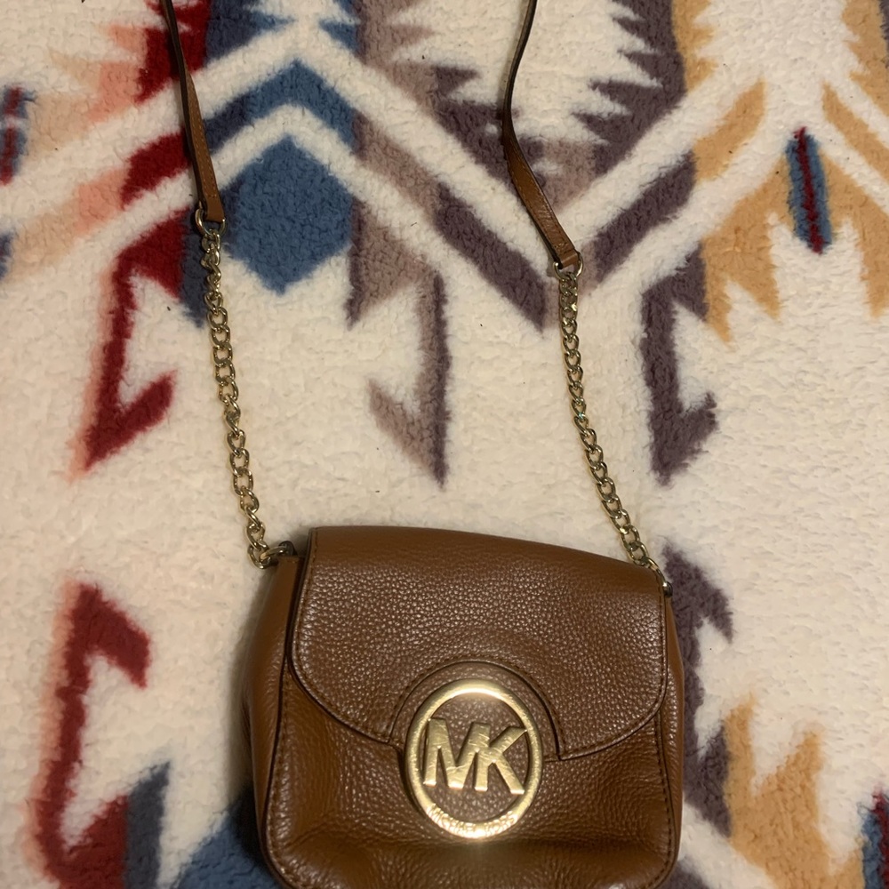 Michael Kors Fulton Small Pebbled Leather Crossbody Bag Brown Gold Tone chain